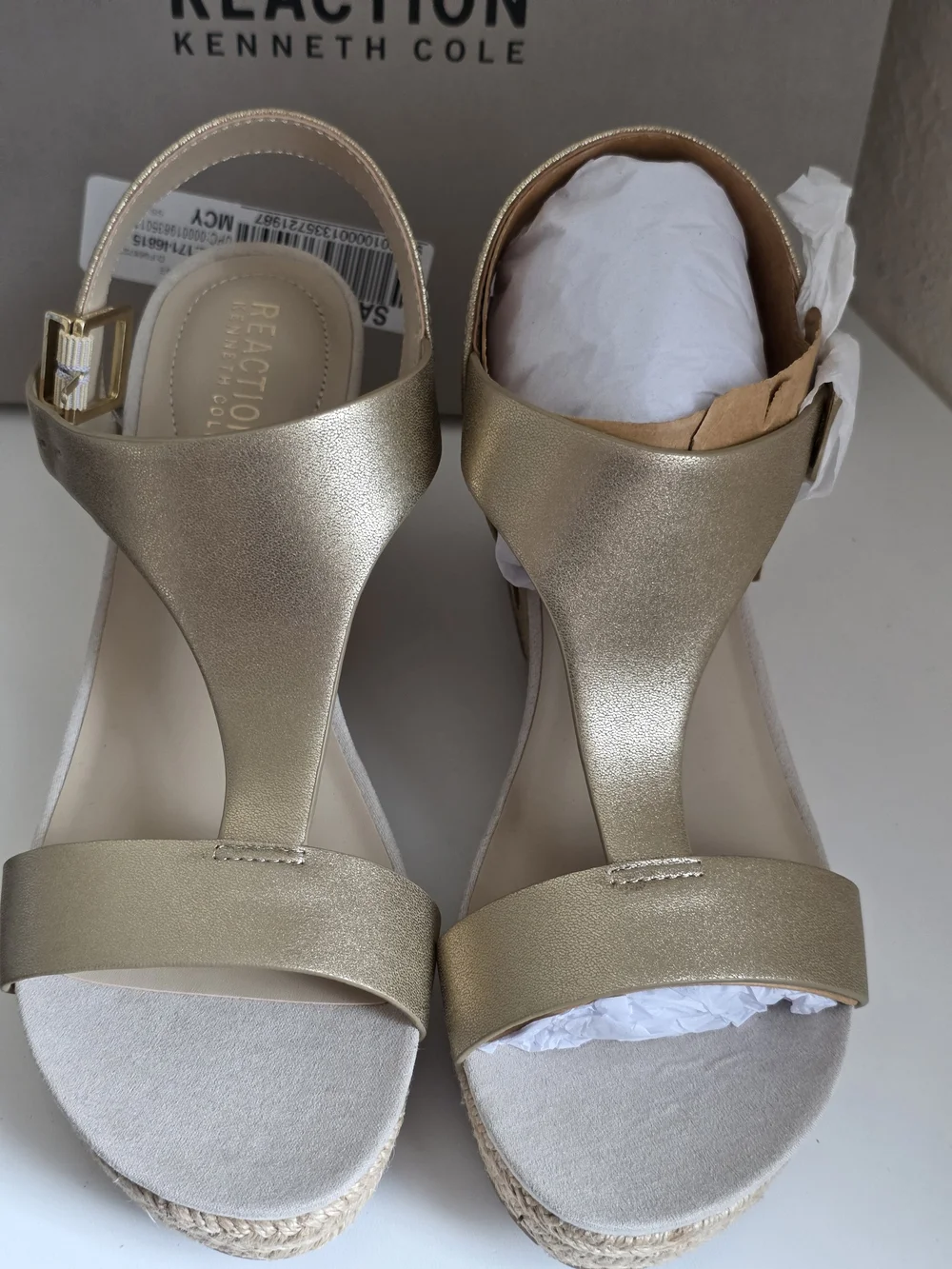 Reaction Kenneth Cole Gold Espadrille Wedge Sandals Size 9